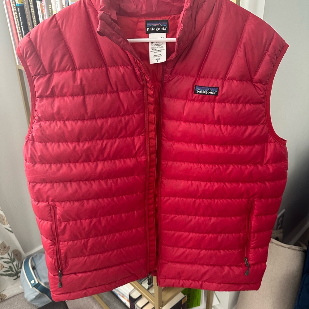Patagonia Mens Red Nano Puff Vest, Size Large